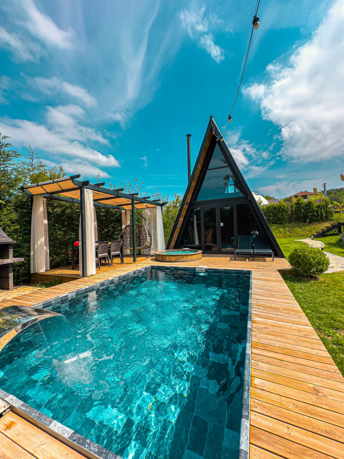 B219 Jakuzili Havuzlu Bungalov